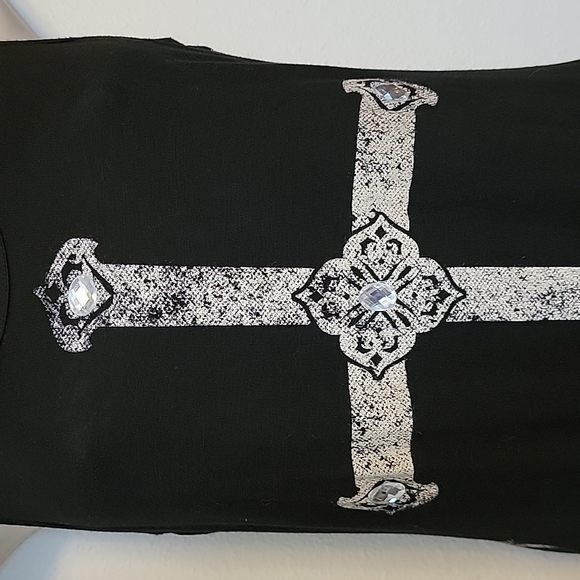 Cross Tank - Picture 2 of 5
